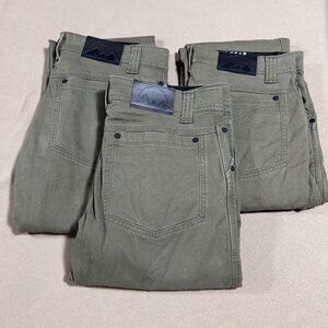 Wrangler Men's All Terrain Gear Utility Pant Trio Bundle
(New without tags)